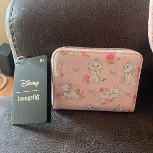LOUNGEFLY DISNEY ARISTACATS MARIE ROSES AOP SMALL WALLET~ WITH TAGS~ BRAND NEW